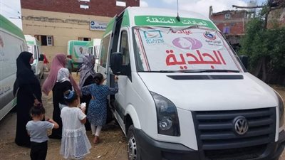 الكشف الطبي على 1120 مواطنا بالمجان بقرية النوادرية في دمياط