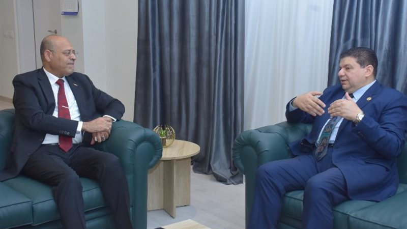 خلال اللقاء