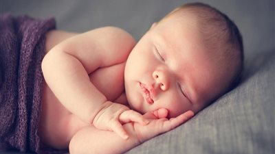 مصرع 3 أطفال حديثي الولادة وإنقاذ 4 آخرين في حريق هائل بسوهاج