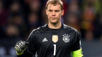 نوير يحسم مستقبله الدولي مع منتخب ألمانيا