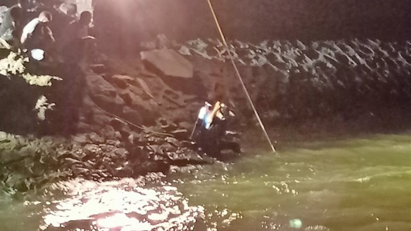 ترعة «بحر شبين» بالمحلة الكبرى