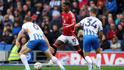 مانشستر يونايتد يخسر من برايتون 2-1 بالدوري الإنجليزي