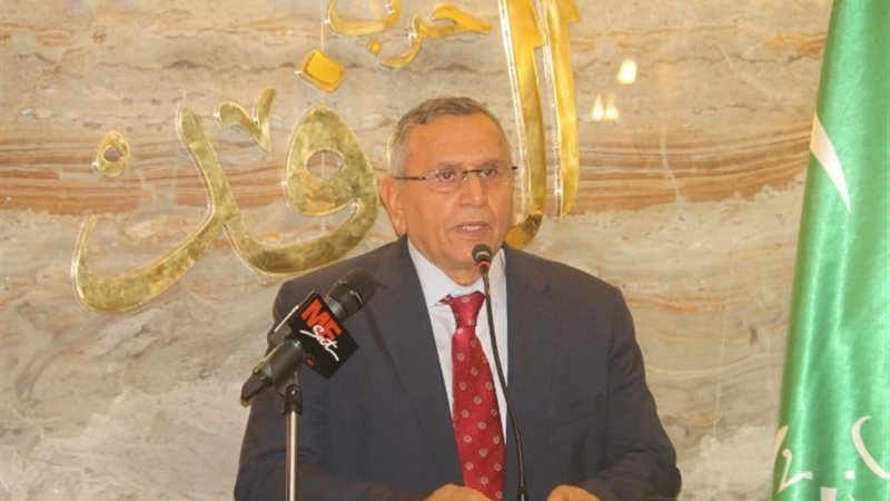 الدكتور عبد السند يمامة