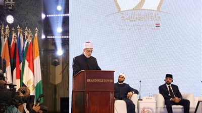 وكيل الأزهر: المرأة ليست عورة لتختبيء وراء عادات موروثة و