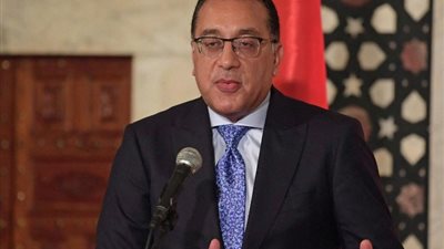 رئيس الوزراء يوجه بحل أزمة التلوث بمصرف المنصورة الجديدة على الفور