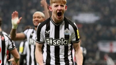 شاهد أهداف مباراة نيوكاسيل وبورنموث بالدوري الإنجليزي