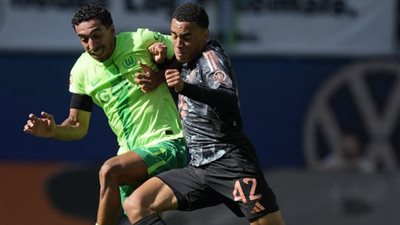 بايرن ميونخ يعبر فولفسبورج بصعوبة بنتيجة 3-2 فى الدوري الألماني (فيديو)