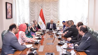 وزير العمل يوجه بتوفير عِمالة مُدربة للمشروع محطة الضبعة النووية