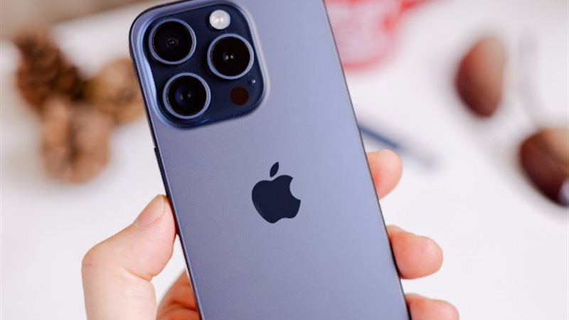 ايفون 16
