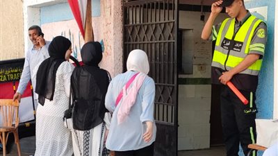 بدء دخول طلاب الثانوية العامة بشعبتيها إلى لجان امتحان الدور الثاني