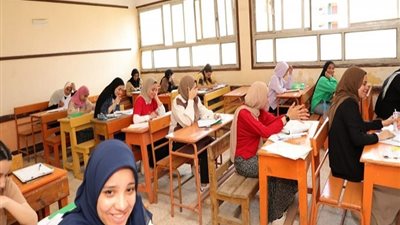 بدء امتحان الفيزياء والتاريخ لطلاب الثانوية العامة الدور الثاني  2024