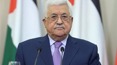الرئيس الفلسطيني يقطع زيارته للسعودية بعد اقتحام الاحتلال للضفة الغربية
