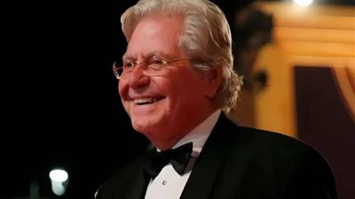 ظهور متألق للفنان حسين فهمي في مهرجان فينسيا السينمائي الدولي