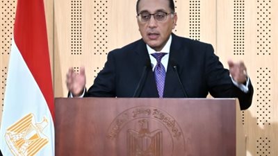 رئيس الوزراء يكشف عن موعد تطبيق الدعم النقدي للسلع التموينية