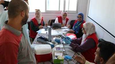 ميناء دمياط يستضيف مبادرة 100 يوم صحة للعاملين بالهيئة