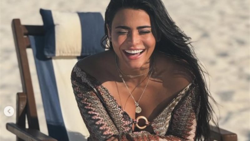 اسماء جلال في المصيف