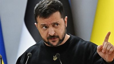 زيلينسكي يقيل قائد القوات الجوية الأوكرانية بعد تحطم طائرة إف - 16