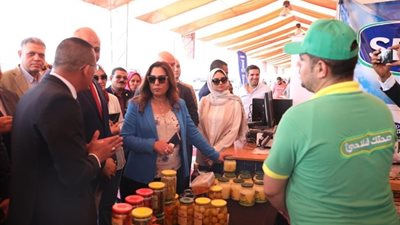وزيرة التنمية المحلية: نعمل علي زيادة المنتجات التراثية والحرفية بمختلف المحافظات