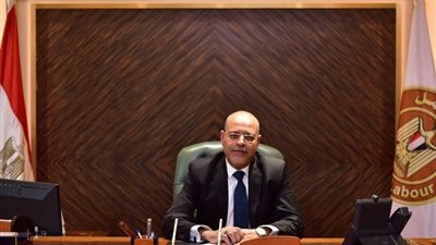 وظائف وزارة العمل الشروط والتقديم، 76 فرصة للشباب بمحافظة السويس