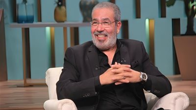 مدحت العدل لـ «الجمهور»: يشرفني المشاركة في مهرجان المسرح التجريبي