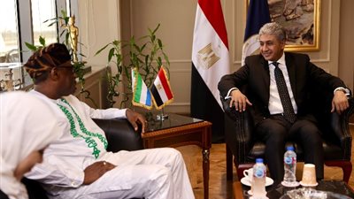 مصر وسيراليون يبحثان تعزيز أوجه التعاون المستقبلي في مجال السياحة