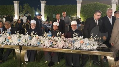 أول صور لـ مختار جمعة بـ«البدلة» بعد خروجه من وزارة الأوقاف (خاص)