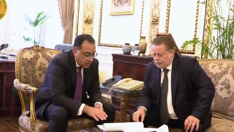 الدكتور مصطفي مدبولي رئيس مجلس الوزراء وحسن عبد الله رئيس ا
