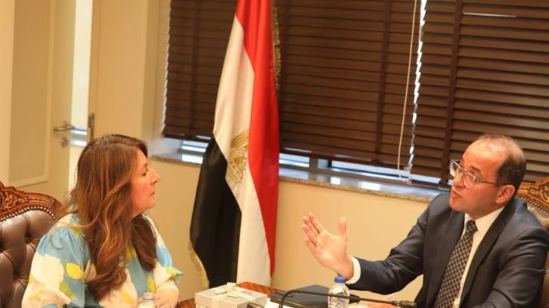 وزير المالية والسفيرة الأمريكية بالقاهرة