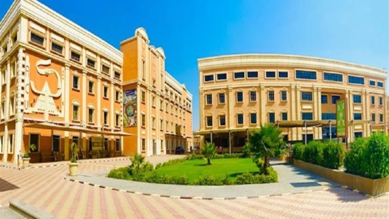 جامعة الأهرام الكندية