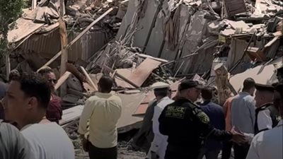 المعاينة الأولية لعقار النزهة المنكوب: خسائر بالملايين وضحايا تحت الأنقاض