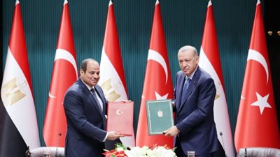 أستاذ علوم سياسية يكشف المكتسبات الـ10 لزيارة الرئيس السيسي لتركيا (خاص)