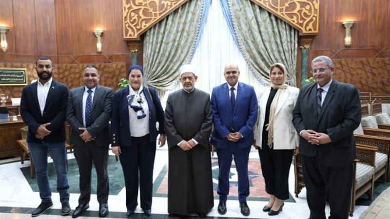 شيخ الأزهر مع المجلس القومي للطفولة والأمومة
