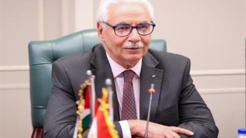 وزير الصحة الفلسطيني ماجد أبو رمضان