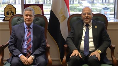 وزير العمل: الحكومة والعمال ورجال الأعمال «ثلاثية الإنتاج» فى مصر