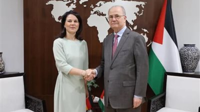 رئيس وزراء فلسطين يناقش مع وزيرة خارجية ألمانيا تطورات الحرب في غزة