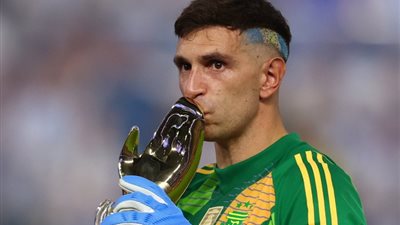 رقم صادم لـ إيميليانو مارتينيز مع منتخب الأرجنتين (تفاصيل)