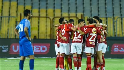 بعد فشل انضمام بن رمضان، الأهلي يفاوض مهاجم أجنبي سوبر (خاص)