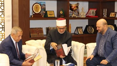 المفتي يناقش مع الأكاديمية البحرية التعاون في الفتوى الإلكترونية والذكاء الاصطناعي