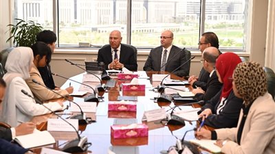 وزير الصناعة يوجه بإعداد خطة لزيادة الطاقة الإنتاجية لمصنع سامسونج بمصر