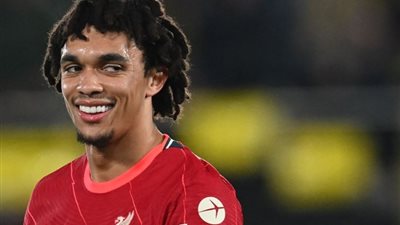 هل ينتقل ترينت ألكسندر أرنولد إلى ريال مدريد مجانا؟