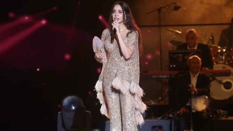 الفنانة آمال ماهر