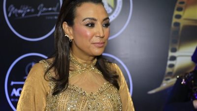 صفاء جلال لـ «الجمهور»: غادة عبد الرازق بتهتم دايمًا بـ«شياكتها» وشخصيتها ما تغيرتش من 20 سنة