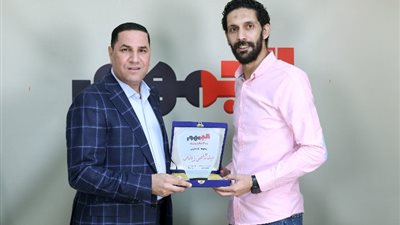 «الجمهور» يكرم الإعلامي عبدالناصر زيدان (فيديو)