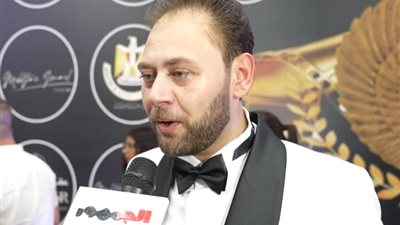 محمد علي رزق ساخرًا: نفسي في مهرجان للجلابية والنجمات يلبسوا فيسكوز