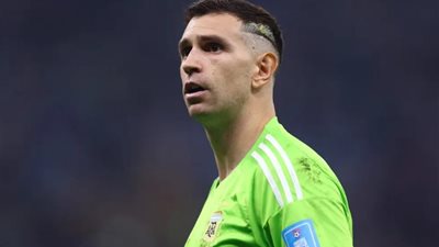 «ضرب الكاميرا»، تصرف غريب من حارس الأرجنتين بعد الخسارة من كولومبيا (فيديو)