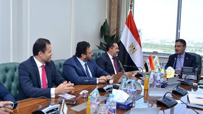 وزير التموين يبحث مع وفد «بنك أبو ظبي الأول مصر» تمويل استيراد السلع