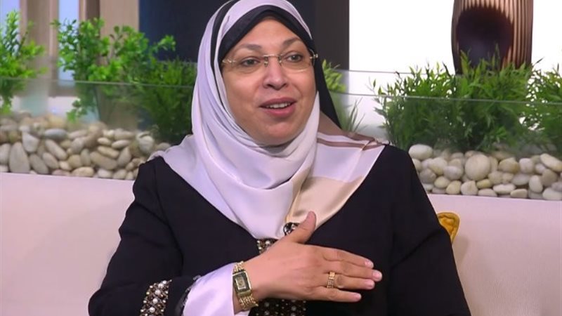 الدكتورة نيفين مختار