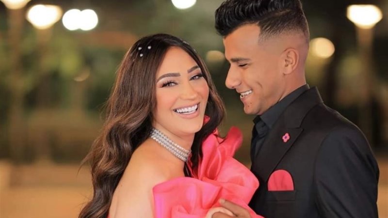 عصام صاصا وزوجته