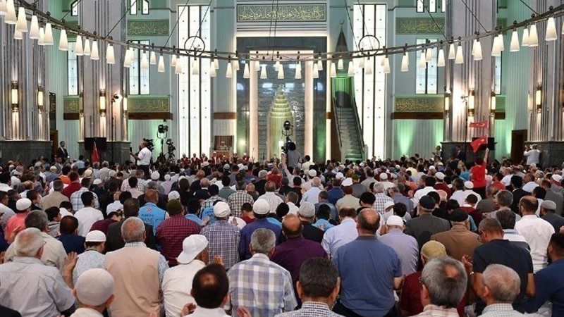 صلاة الجمعة - أرشيفية