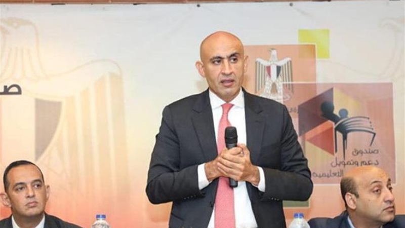 محمد عبداللطيف وزير التربية والتعليم